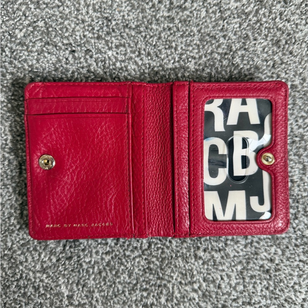 Marc Jacob’s Red Wallet with Black and White Interior - Picture 2 of 3